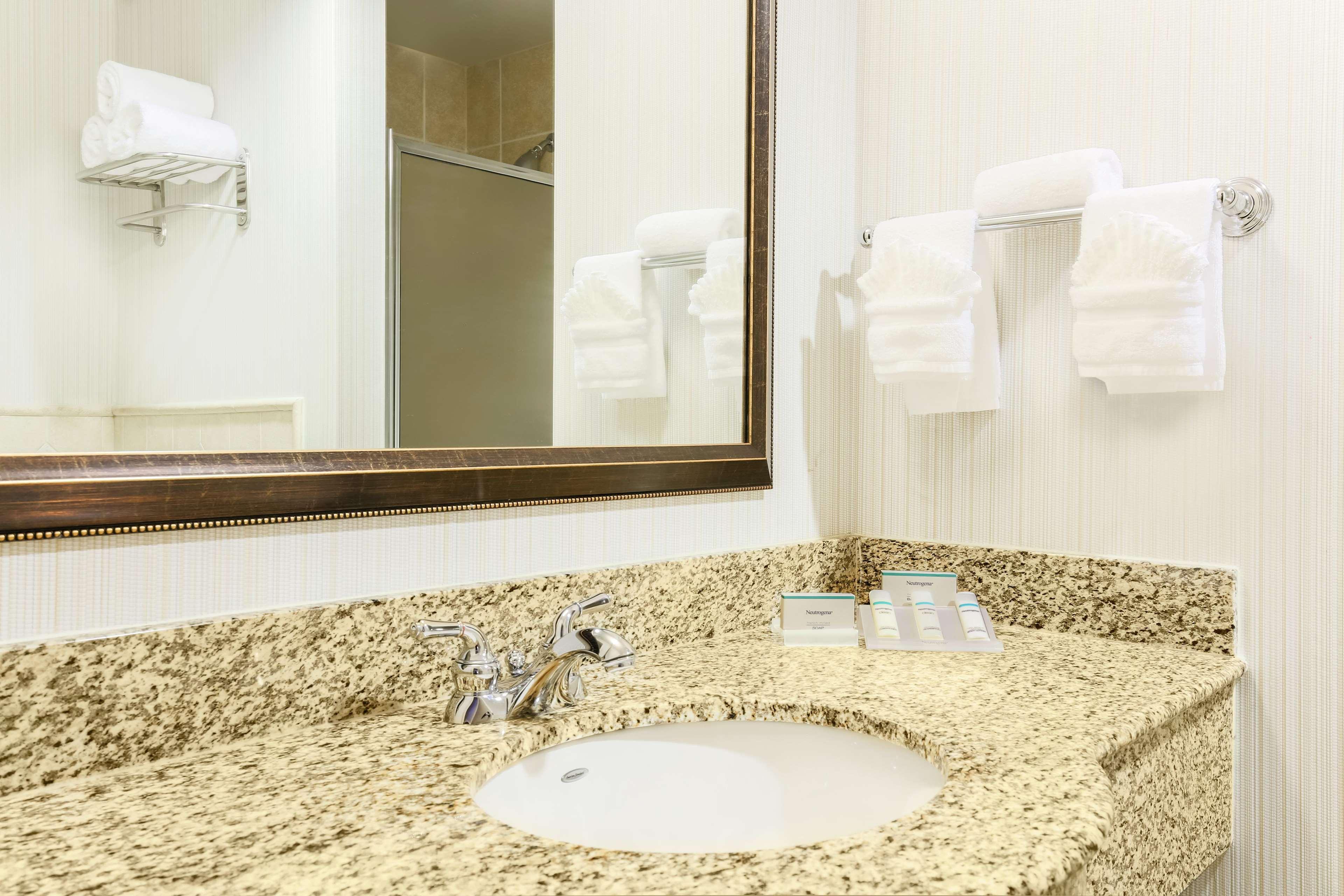 Hilton Garden Inn Dallas Lewisville Luaran gambar