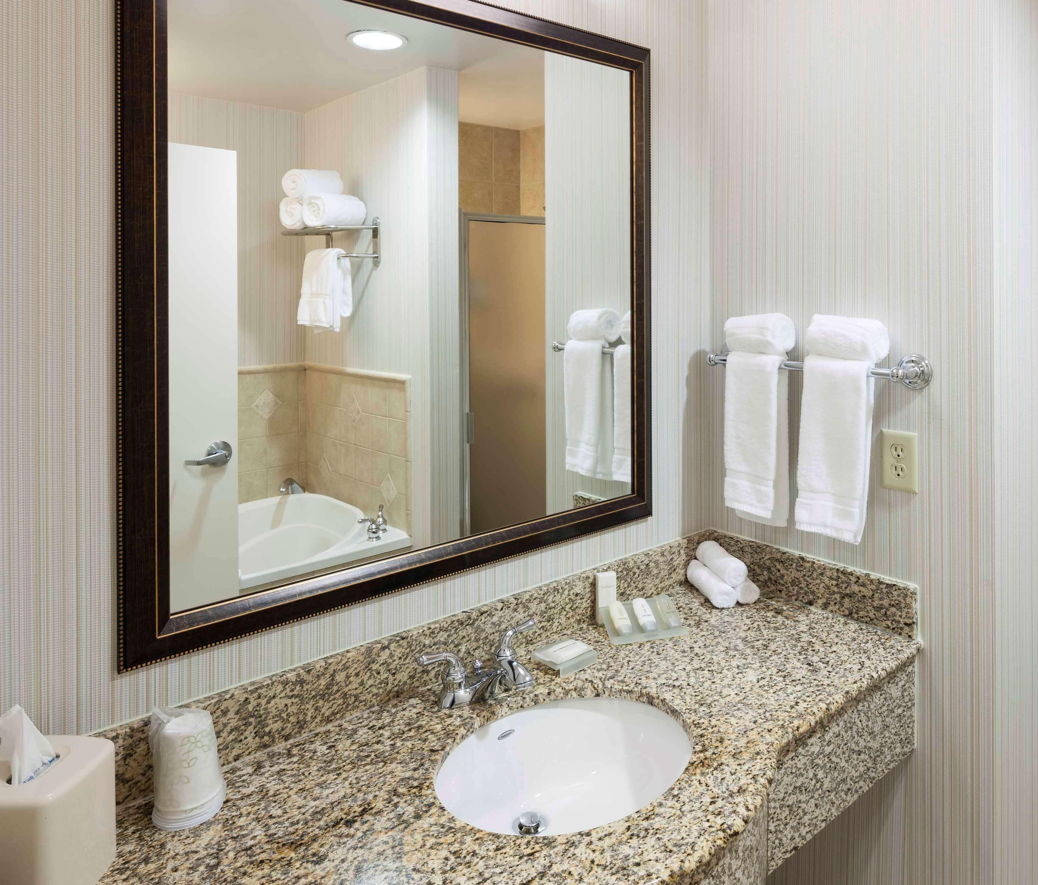 Hilton Garden Inn Dallas Lewisville Luaran gambar