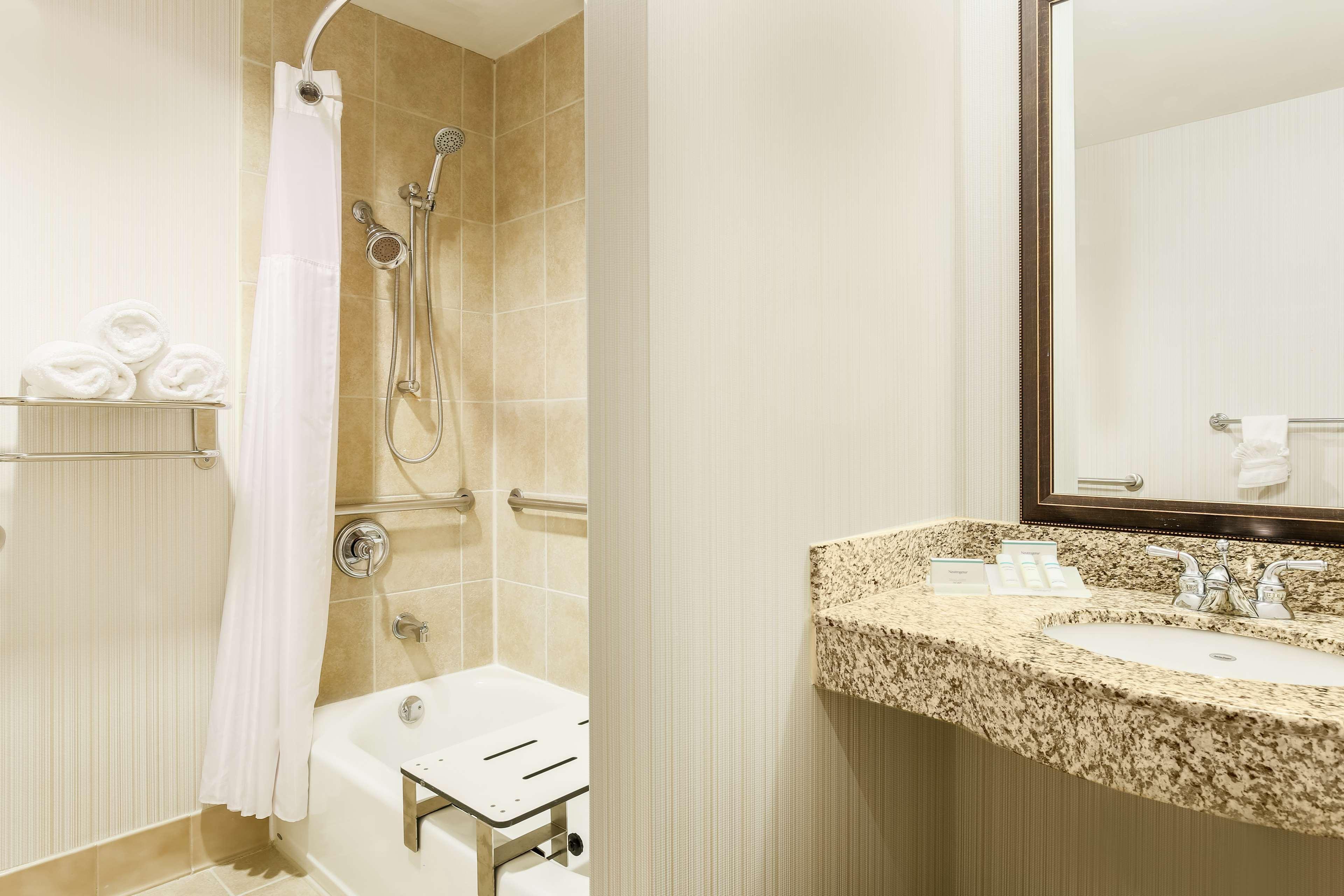 Hilton Garden Inn Dallas Lewisville Luaran gambar