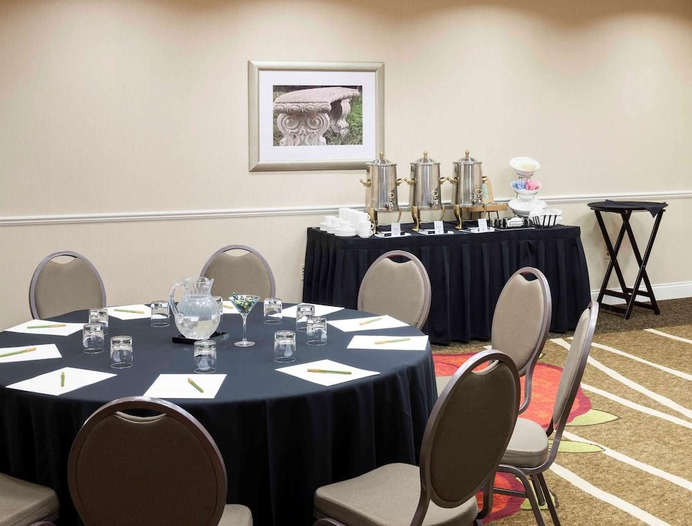 Hilton Garden Inn Dallas Lewisville Luaran gambar