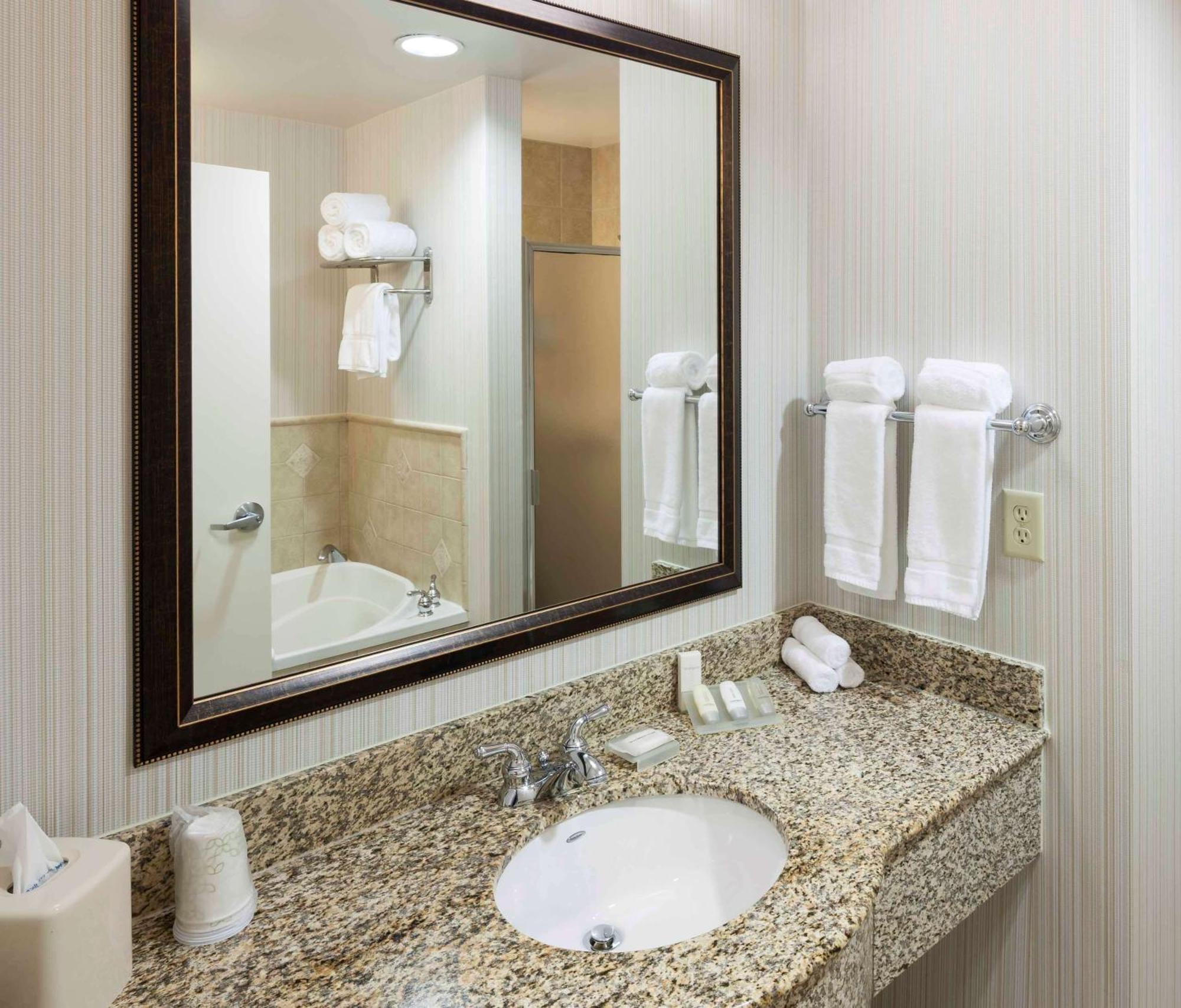 Hilton Garden Inn Dallas Lewisville Luaran gambar